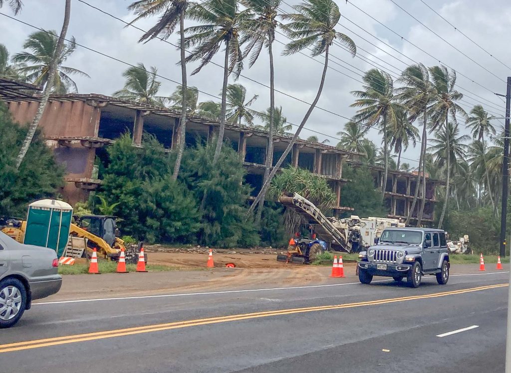 Dilapidated remnants of Coco Palms to be torn down for new 350-room ...