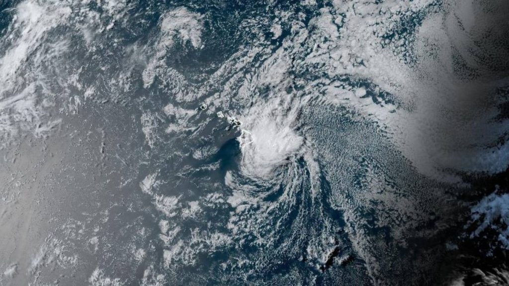 UPDATE High surf warning issued as Tropical Storm Calvin nears the Big Island Kauai Now