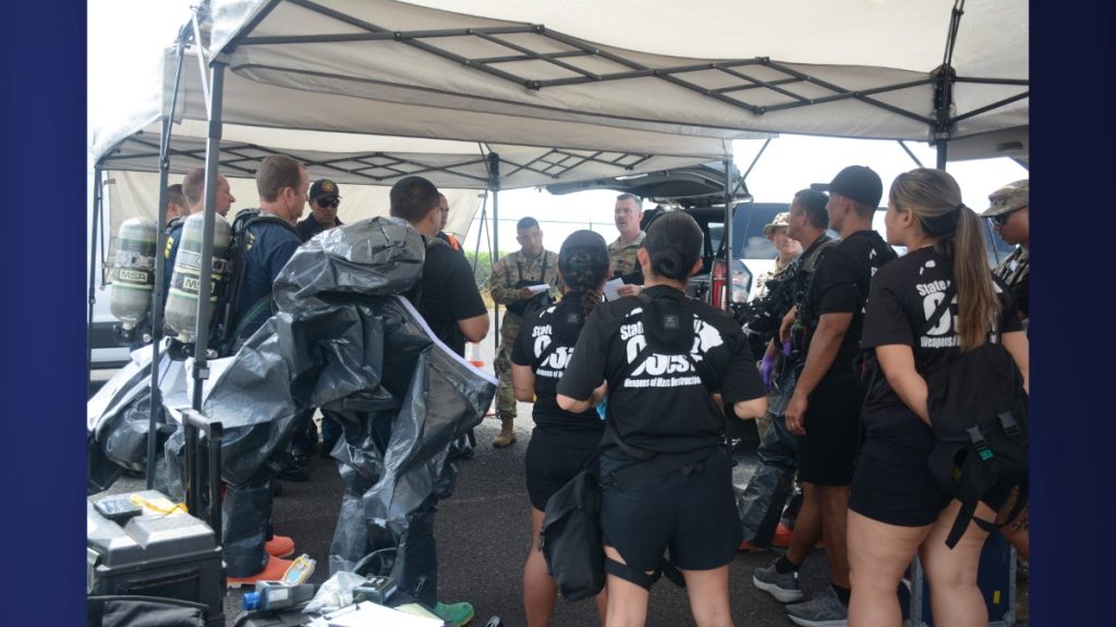 Multiple agencies came together on the Garden Island to integrate their tactical training, ensuring they are fully prepared for any emergency on July 24, 2025. (Xiomara Yamileth/ Kaua'i Now)