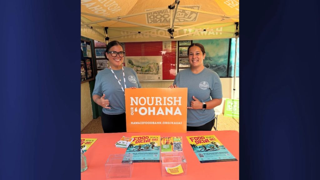 Kauaʻi assistant director Tisha Remigio (right) and her teammate are collecting donations in Hanalei at Ching Young Village on Aug. 2, 2025. (Picture Courtesy: Hawaiʻi Foodbank Kauaʻi)