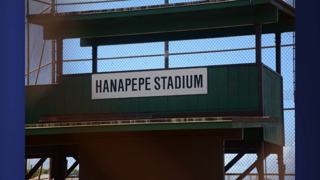 Waimea and Kapaʻa High School will compete after dark on the first weekend of Fledging season at Hanapēpē Stadium on Sept. 20. (Photo Credit: Xiomara Yamileth/ Kaua'i Now)