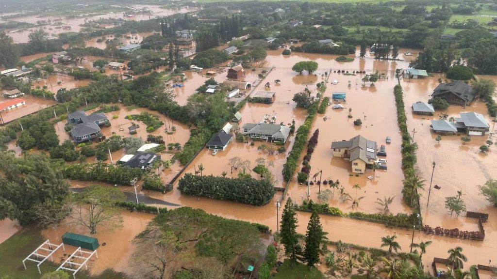 7 people, 1 dog rescued by Coast Guard, partners from extremely dangerous Oʻahu flash flooding