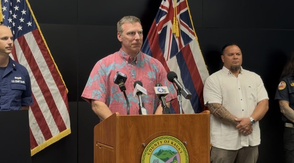 Doug Froning, director of director of operations for Airborne Aviation, said it is too early to determine a cause of the crash that took three lives and injured two others, but that the company is cooperating with federal investigators. (Xiomara Yamileth/Kauaʻi Now)