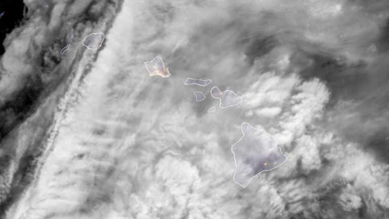 Friday severe weather updates for Kauaʻi: Flash flood watch in effect until 6 p.m.