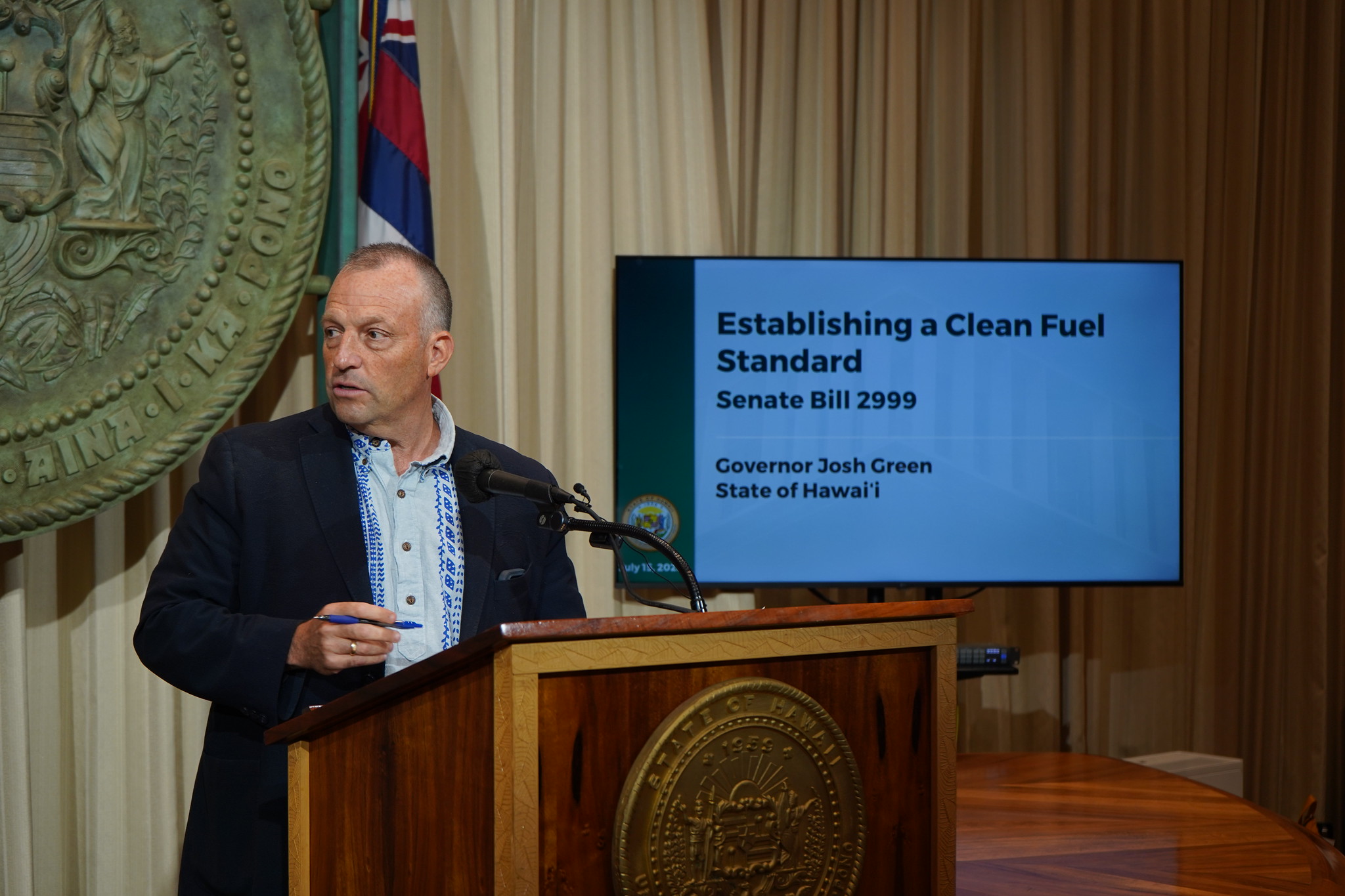 Gov. Josh Green signs pivotal bills that set Hawaiʻi on path toward clean energy economy