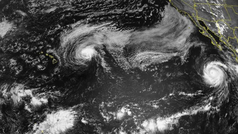 Hurricane Fausto Monday update: Kauaʻi in bottom of cone as storm weakens as it moves westward