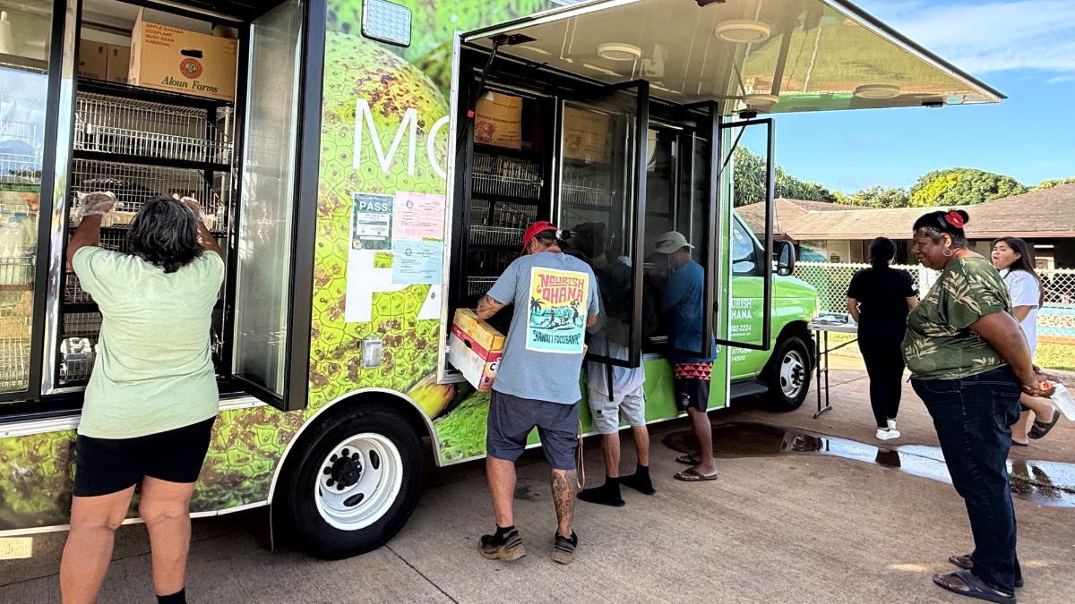 Post-Lala recovery drives bring urgent call for blood, food donations on Kauaʻi