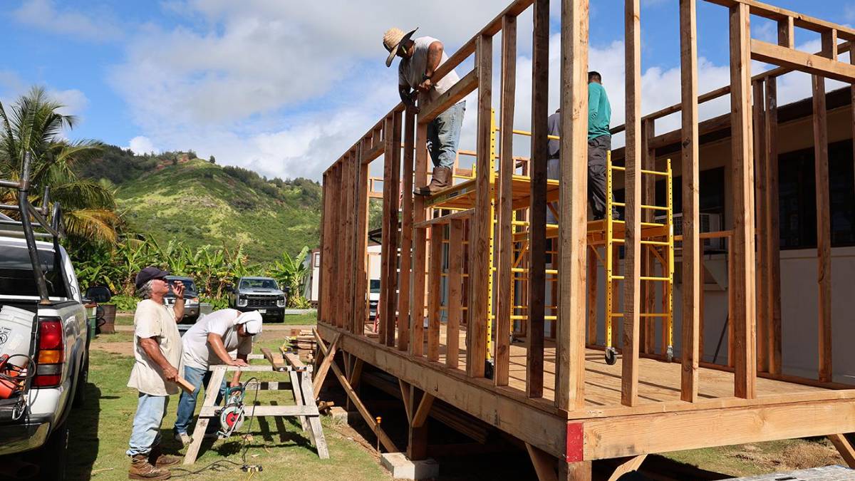 Inmates at Kauaʻi Community Correctional Center participated in a summer carpentry program during which they built a secure classroom at Kauaʻi Community College. (Photo courtesy: Kauaʻi Community College)
