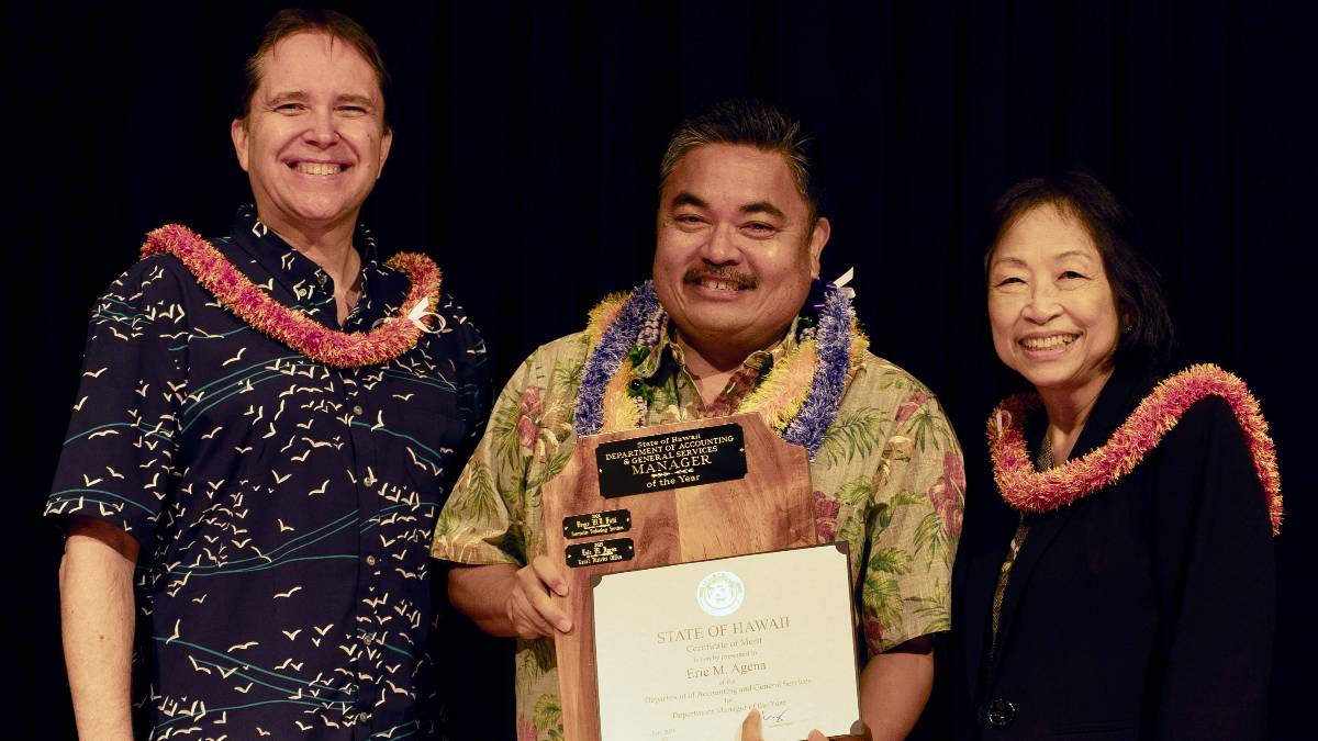 Hawaiʻi Department of Accounting and General Services honors exceptional employees
