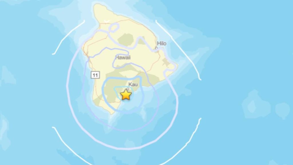Earthquake at magnitude-4.0 located south of P??hala rumbles Big Island