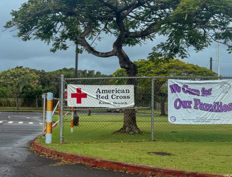 What Kauaʻi County residents, visitors need to know Tuesday about Hurricane Lowell