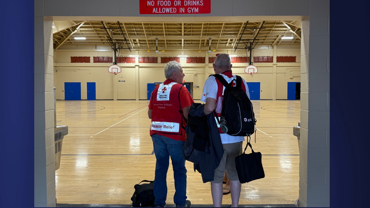 Kauaʻi residents, visitors, officials and nēnē prepare for Hurricane Lowell