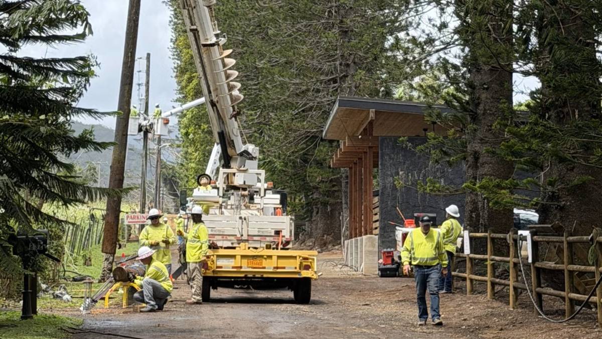What Kauaʻi County residents, visitors need to know Saturday about Hurricane Lowell recovery