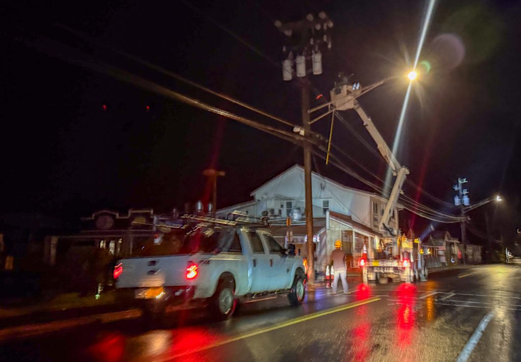 On the night of Sept. 15, 2026, the lights came back on in areas of Princeville after more than a week of outages due to Hurricane Lowell, (Xiomara Yamileth/Kauaʻi Now)