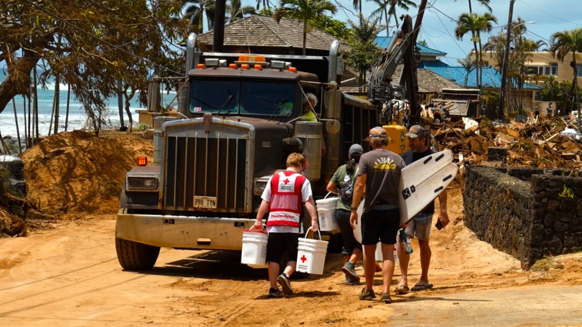 On anniversaries of devastating Hurricane ʻIniki and 9/11, Kauaʻi continues recovery from Lowell