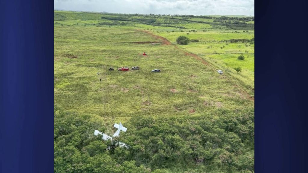 Kauaʻi Fire Department crews respond to small plane emergency landing in the Menehune Road area of Waimea on Oct. 30, 2026. (Photo Credit: Kauaʻi Fire Department)